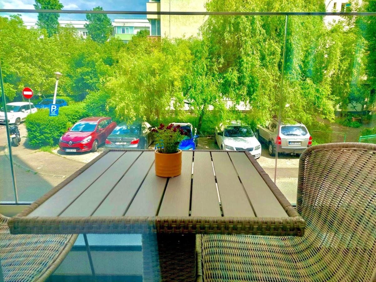Smaranda Park Lake Bucharest Exterior photo